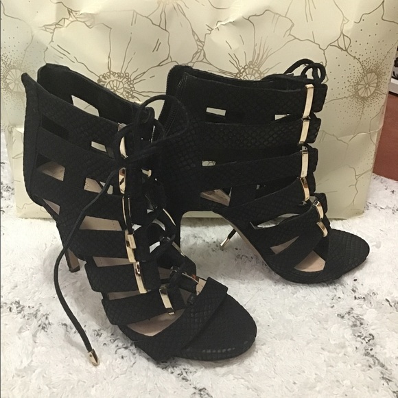 Used shoes❌SOLD❌ - Picture 1 of 5